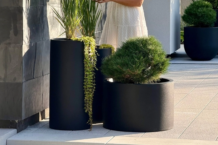 Duże donice do ogrodu Monumo Alto i Cavo